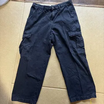 H&M 배기 핏 블랙 카고 팬츠 W34 L30