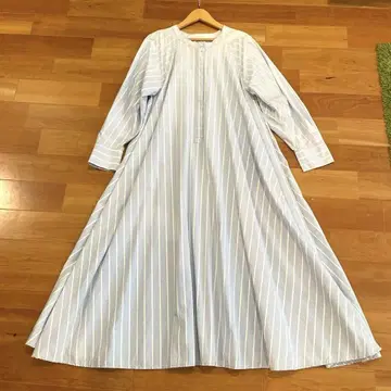 emmi atelier 스카이블루 스트라이프 롱 원피스 사이즈 0