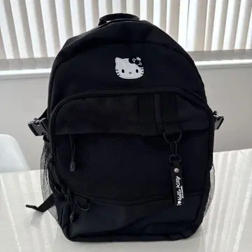 [ 택 포함 새상품 ] 헬로키티 백팩