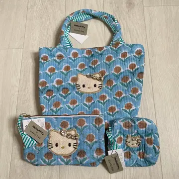 키티 x 메이그로브 퀼팅 백 파우치 비즈 큐빅 미사용 A