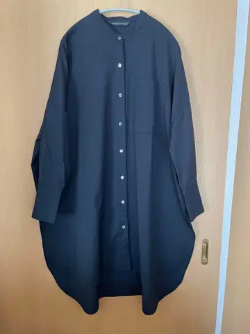 미즈이로 인드 밴드 카라 롱 셔츠