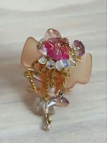 컴플렉스 비즈 꽃 모티브 헤어 클립