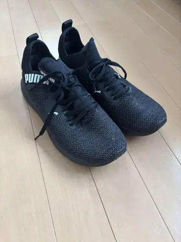 PUMA 블랙 스니커즈 메쉬