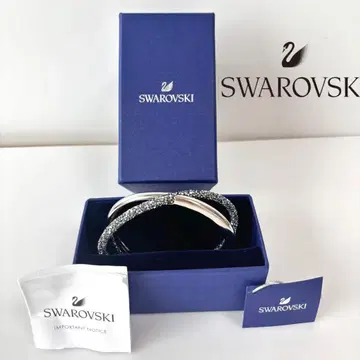 미사용품 레어 모델 Swarovski 크로스 디자인 뱅글 팔찌