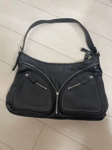 숄더백 가죽 블랙