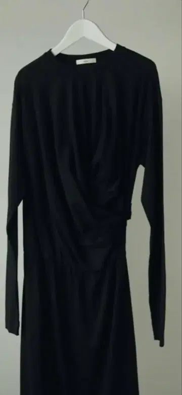 anuke Drape Cut Onepiece