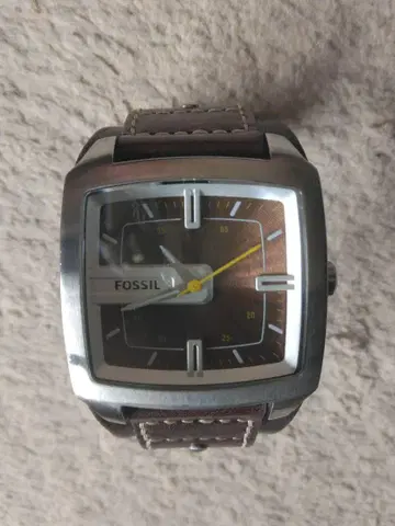 FOSSIL 아날로그 손목시계 브라운 작동 확인 완료