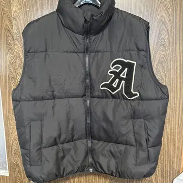 A.T.C in the attic homme 다운 베스트 로고 와펜 자수