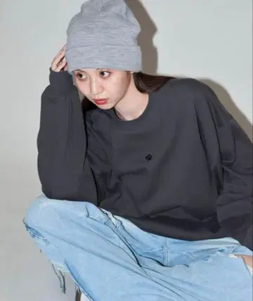 MARY QUANT PUBLUX 원포인트 자수 맨투맨 트레이닝복