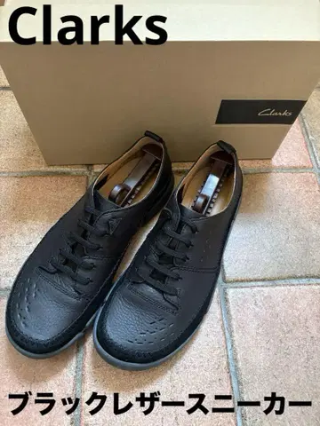 Clarks 블랙 가죽 스니커즈