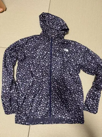 The North Face 플라워 프린트 자켓 플라이트 시리즈