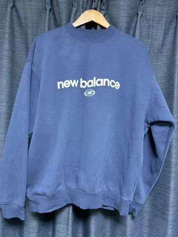 new balance 맨투맨