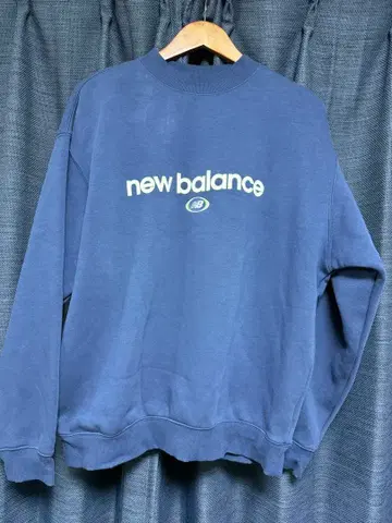 new balance 맨투맨