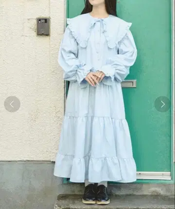 kutir 쿠티르와 레트로 빅 옷깃 티어드 프릴 원피스 블루