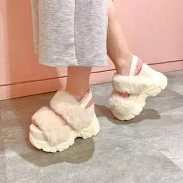 R&E 통굽 러버 볼륨 퍼 벨트 샌들 (아이보리) 22.5cm