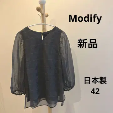 [ 새상품 ] Modify 일본제 체크 파워 숄더 블라우스 42