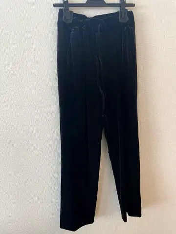 미사용 OHGA 벨벳 블랙 와이드 팬츠