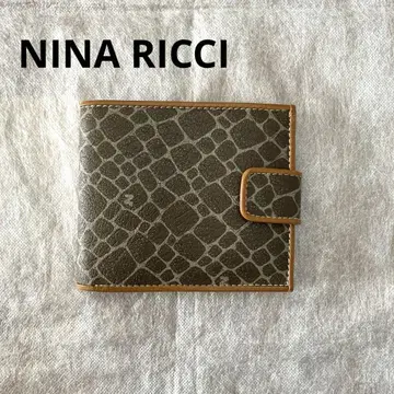 새상품급 NINA RICCI 이단 접이식 지갑