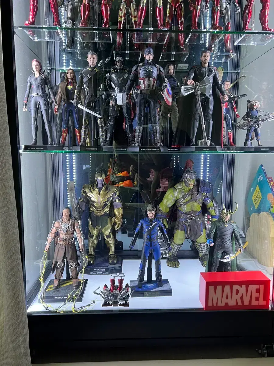 HOT TOYS | 핫토이즈 [Unsealed] Hot Toys Ultron Prime #핫토이울트론,#핫토이울트론프라임,#에이지오브 울트론,#울트론프라임,#핫토이 on Bunjang Global Site.