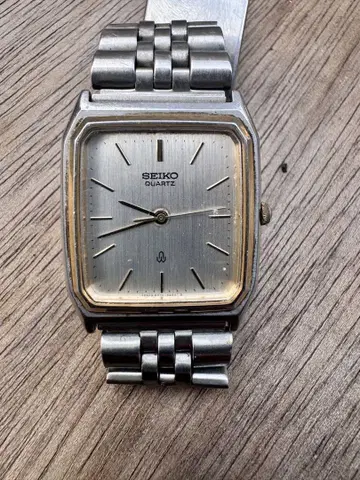 SEIKO 쿼츠 스테인리스 실버 시계