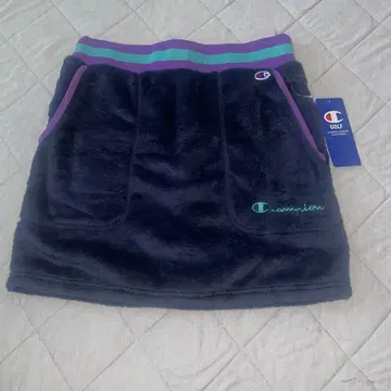 Champion 네이비 스커트 L 사이즈 택 포함 미사용 새상품 겨울