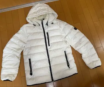 A&F 화이트 다운 자켓 S 사이즈