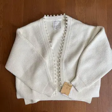 BEARDSLEY 아이보리 가디건 F 사이즈