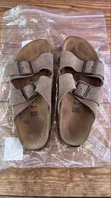 버켄스탁 브라운 샌들 39