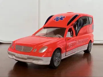 Siku2107 메르세데스 Krankenwagen 구급차