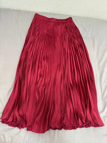 달리아 버건디 플리츠 롱 유나이티드 애로우즈 보르도