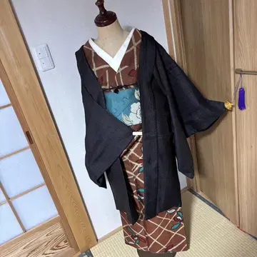 따뜻한 느낌의 줄무늬 명주(^^) 긴 겉옷
