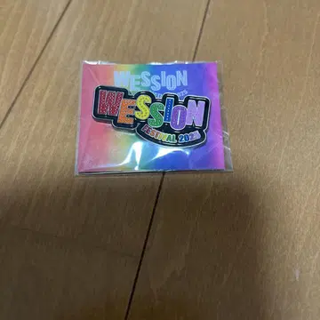 WESSION 핀 배지