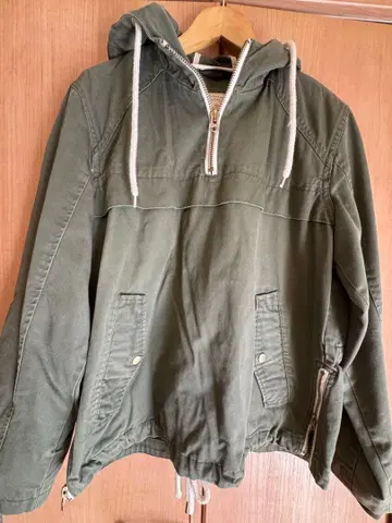 ZARA 후드티 L 사이즈 상당