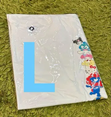 먀쿠먀쿠 산리오 캐릭터즈 T셔츠 L 사이즈 만박