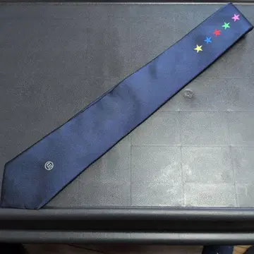 uniform experiment 넥타이 별 자수