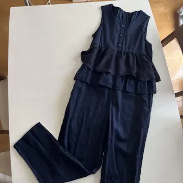 새상품급 네이비 프릴 살로펫 벨메종