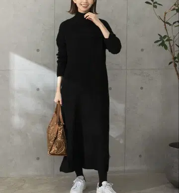 어반리서치 로쏘 리브 하이넥 롱 니트 원피스 울