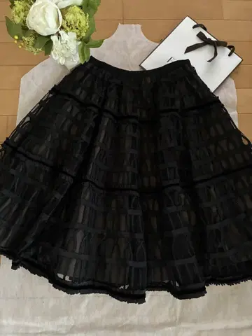 폭시 플레어 스커트 블랙 메쉬 디자인 38