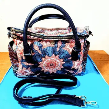 새상품급 Desigual 2웨이 숄더백