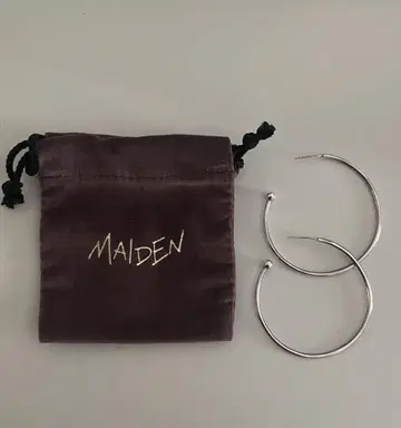 MAIDEN 실버 후프 귀걸이