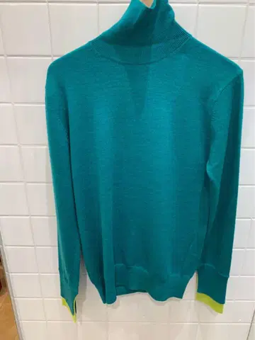 엔폴드 하이넥 니트