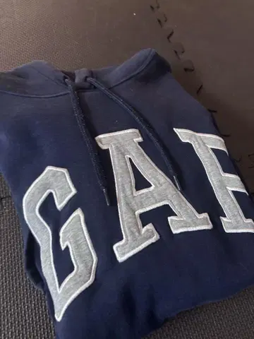 GAP 후드티