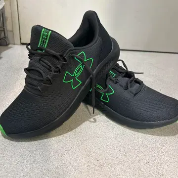Under Armour 러닝화 27.5cm
