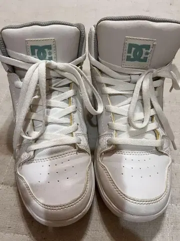 DC 하이컷 스니커즈 화이트 24.5cm 실내 사용 댄스 슈즈
