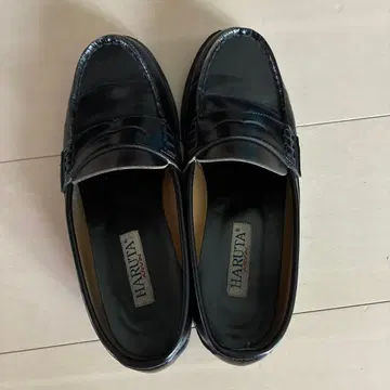 HARUTA 블랙 로퍼 낮은 힐