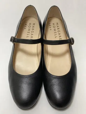 MARGARET HOWELL 블랙 플랫슈즈