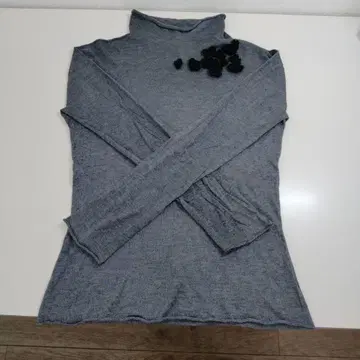 [ 104 ] EMPORIO ARMANI 터틀넥 긴팔 꽃 모티브 포함