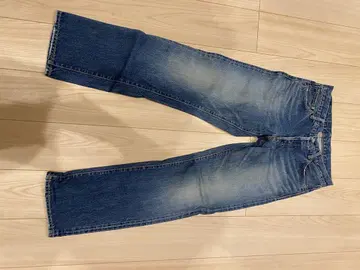 저널 스탠다드 빨간색 귀 데님