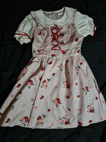 Ank Rouge StrawberryRose 스핀들 퍼프 원피스 핑크