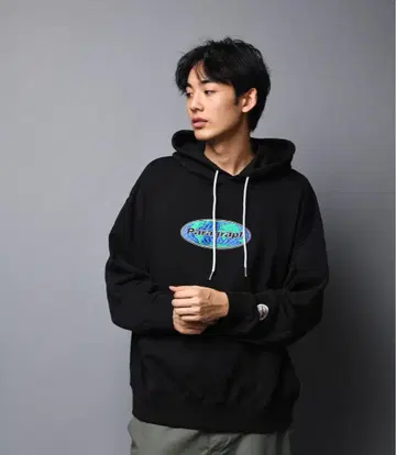 PARAGRAPH 후드티 코무돗토 유타 착용컷 완판템